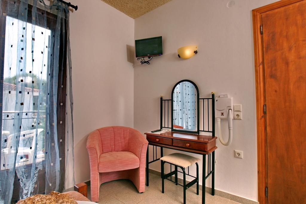 Hotel Pela Skala Kallonis Eksteriør bilde